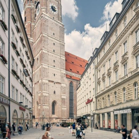 Exterior view of Kaufingerstrasse 24. Click for details.