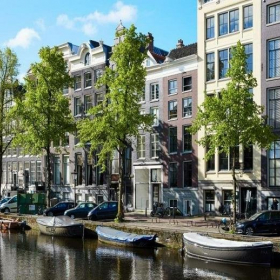 Offices at Keizersgracht 482. Click for details.