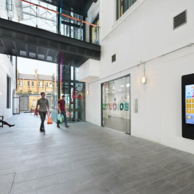 Office accomodations to let in London. Click for details.