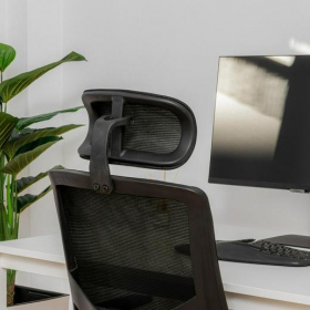 Executive offices in central Thessaloniki. Click for details.