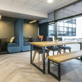 Executive office to rent in Edinburgh. Click for details.