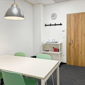 Exterior view of Montevideó Utca 9. Click for details.