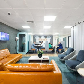 No. 1 Royal Exchange executive offices. Click for details.