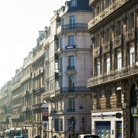 Executive offices in central Paris. Click for details.