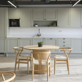 Serviced office - London. Click for details.