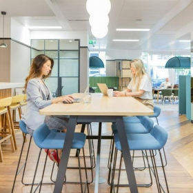Office accomodation to let in London. Click for details.