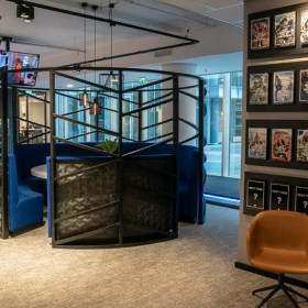 Amsterdam executive suite. Click for details.
