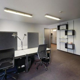 Offices at Barckhausstrasse 1. Click for details.