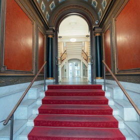 Interior of Colonnaden 5. Click for details.