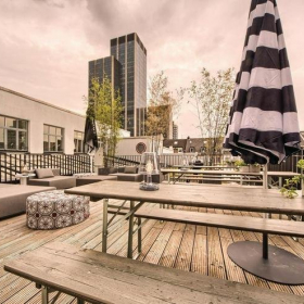 Exterior image of Elisabethstrasse 11, Kaiserteich. Click for details.