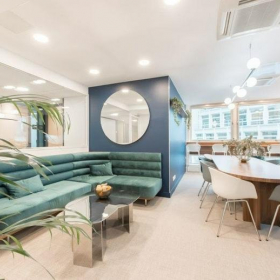 42 avenue Montaigne, Elysees Montaigne. Click for details.