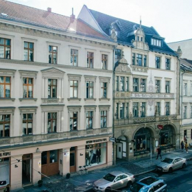 Exterior view of Neue Schonhauserstrasse 3-5, Hackescher Markt. Click for details.