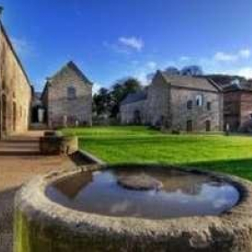 Office suites to hire in Hathersage. Click for details.