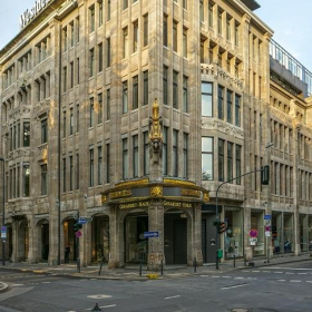 Interior of Königsallee 27. Click for details.