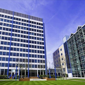 Exterior image of High Street, Maple House. Click for details.