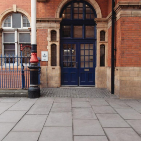 Interior of 12 Melcombe Place, Marylebone Station. Click for details.