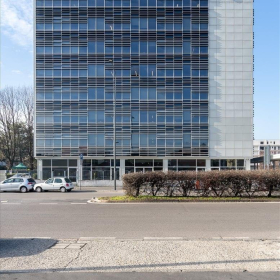 Viale Monza 347 executive office centres. Click for details.