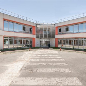 Serviced office centre to lease in Orly. Click for details.