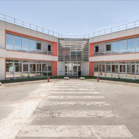 Serviced office to hire in Orly. Click for details.