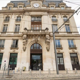 Executive office centre to lease in Bordeaux. Click for details.