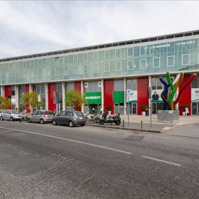 Serviced offices to hire in Naples. Click for details.