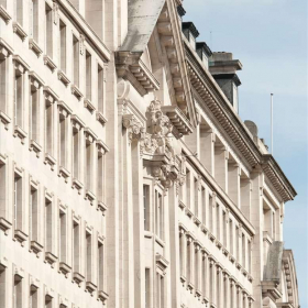 Serviced office centre to hire in Manchester. Click for details.