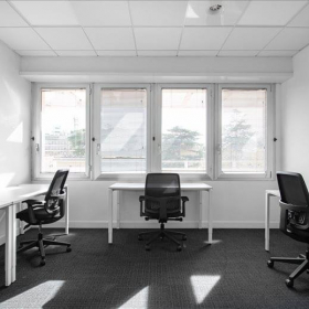 Interior of Via Vincenzo Bellini 22. Click for details.