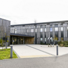 Executive office centres in central Oxford. Click for details.