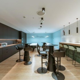 Offices at Paseo de Ruzafa 20, Planta 2. Click for details.