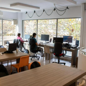Executive office centres in central Thessaloniki. Click for details.