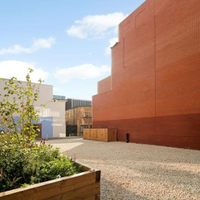 Image of London executive office. Click for details.