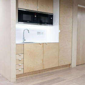 Image of London executive suite. Click for details.