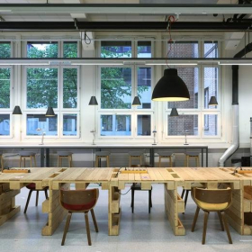 Serviced office to let in Zug. Click for details.