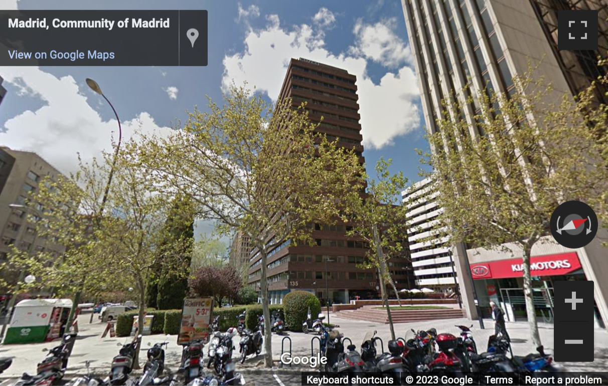 Street View image of Paseo de la Castellana 135, Madrid, Spain