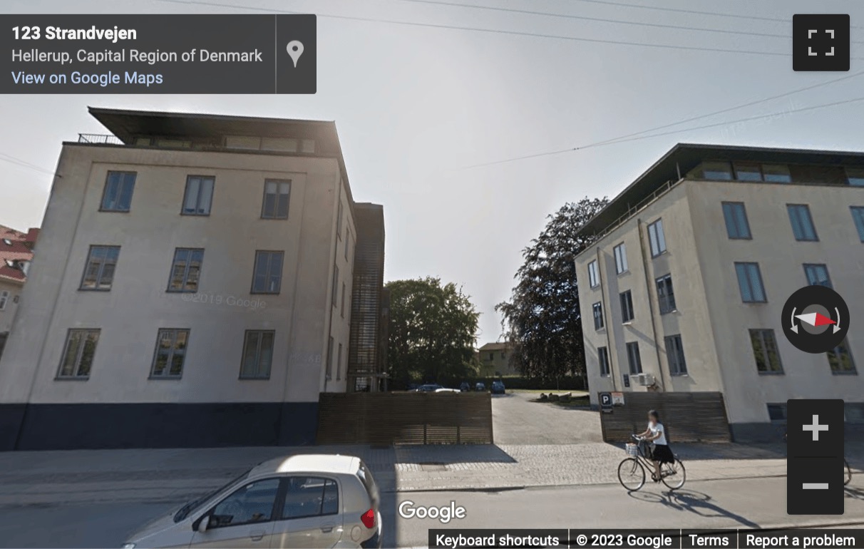 Street View image of Strandvejen 125, Hellerup