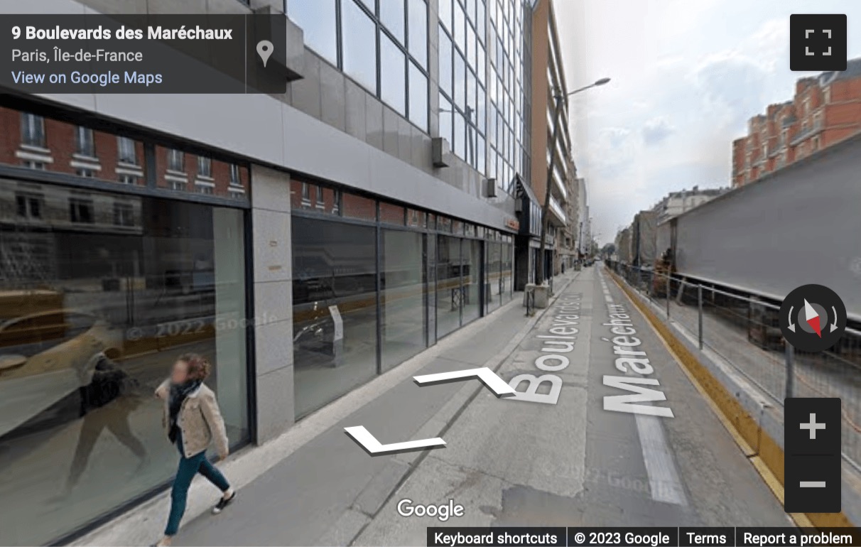 Street View image of 9 boulevard Gouvion Saint-Cyr, Paris