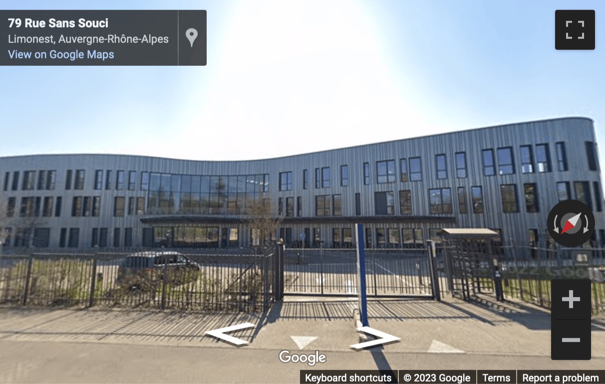 Street View image of 81 rue du Sans Souci, Lyon, Rhone