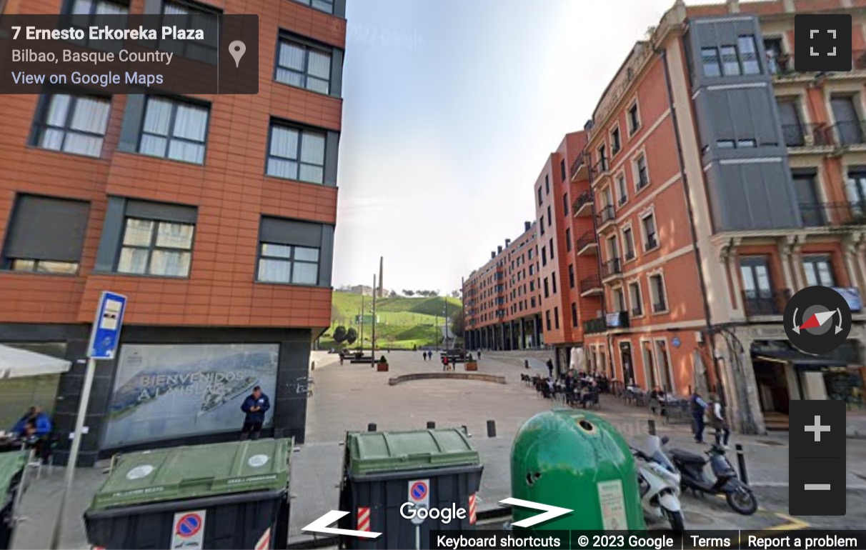 Street View image of Calle Quintana 4, Plaza del Gas, Bilbao