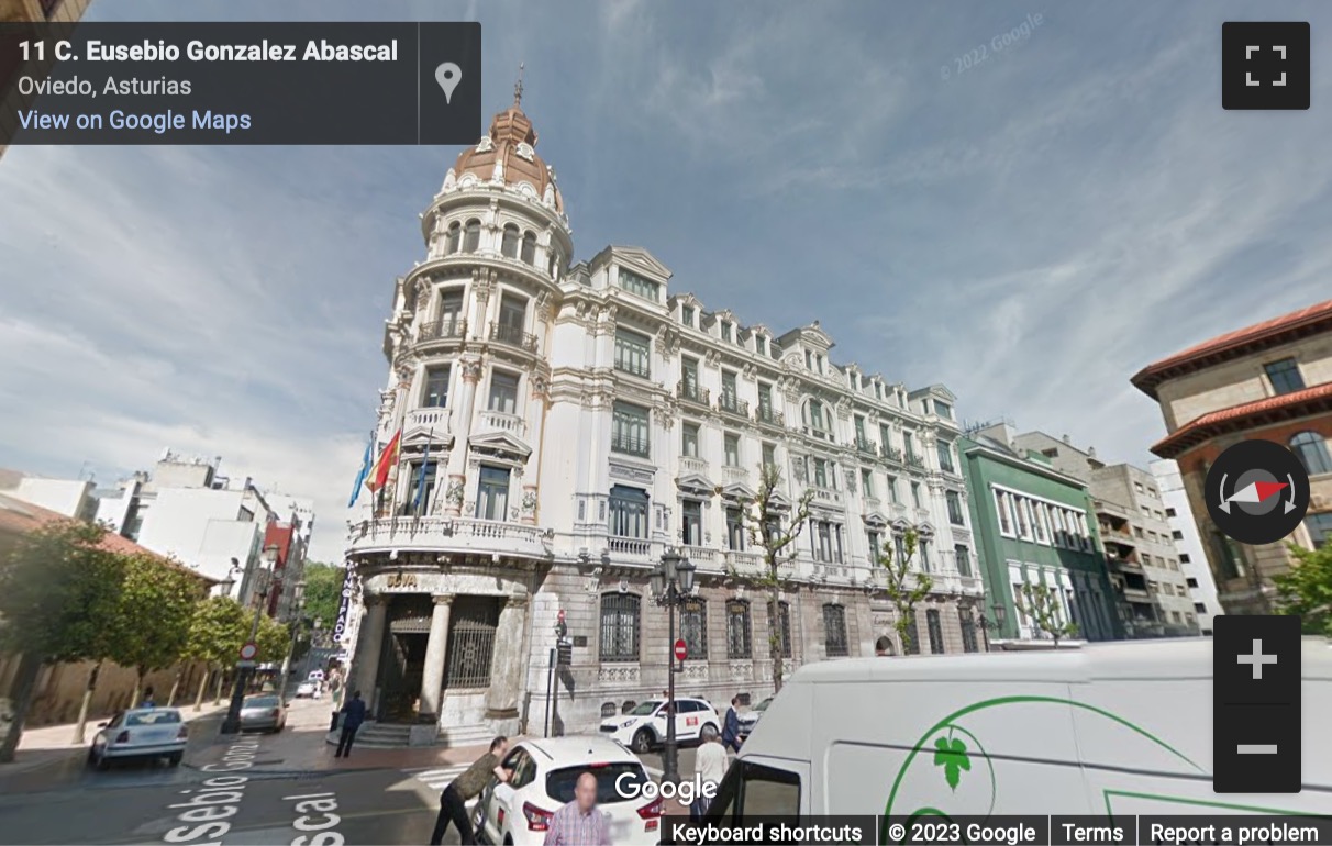 Street View image of Calle Mendizabal 1, Oviedo