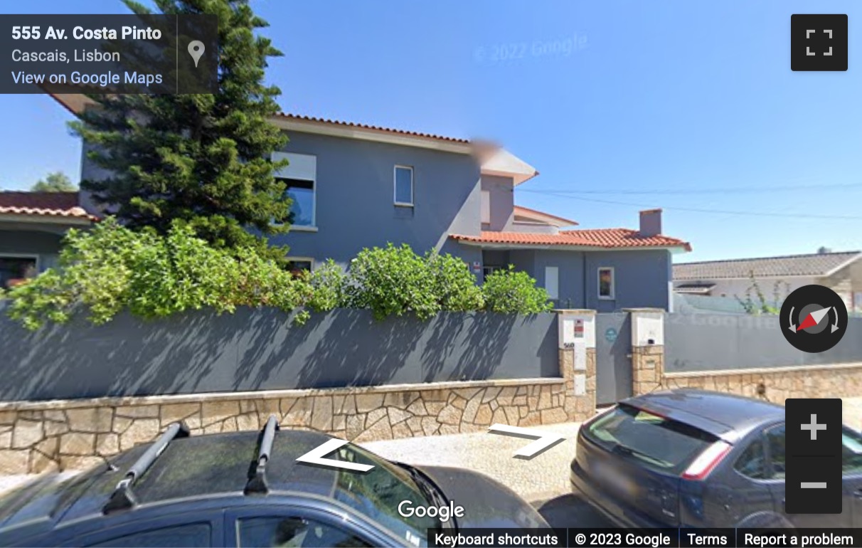 Street View image of Avenue Costa Pinto 560, Cascais