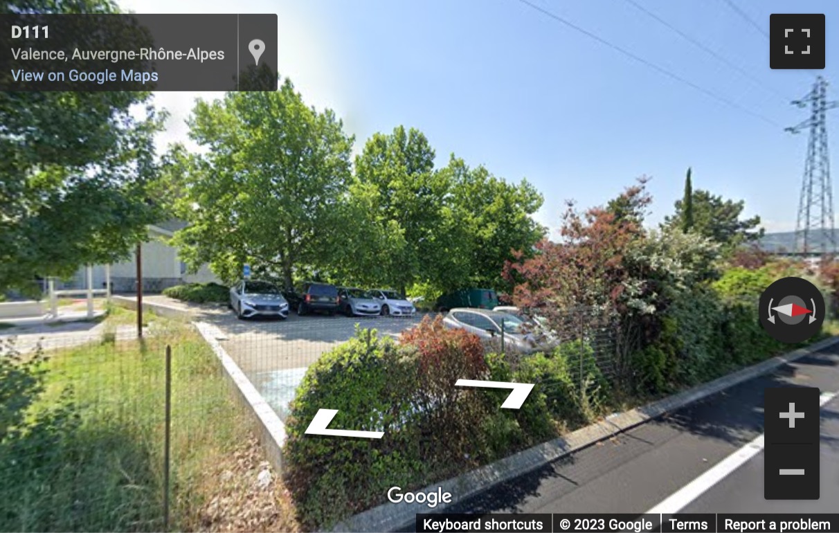 Street View image of 105 Rue des Mourettes, Valence, Drome