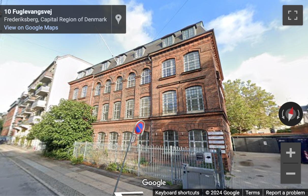 Street View image of Fuglevangsvej 11-13, Frederiksberg