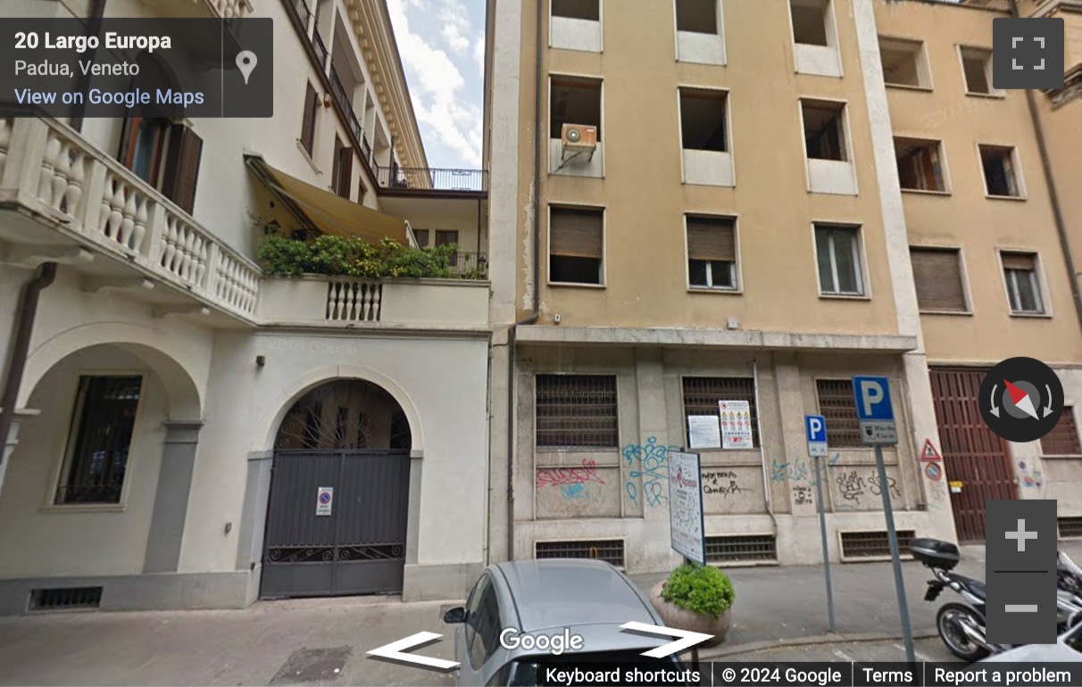 Street View image of Largo Europa, Numero 20, Padova, Ground Floor, Floor1