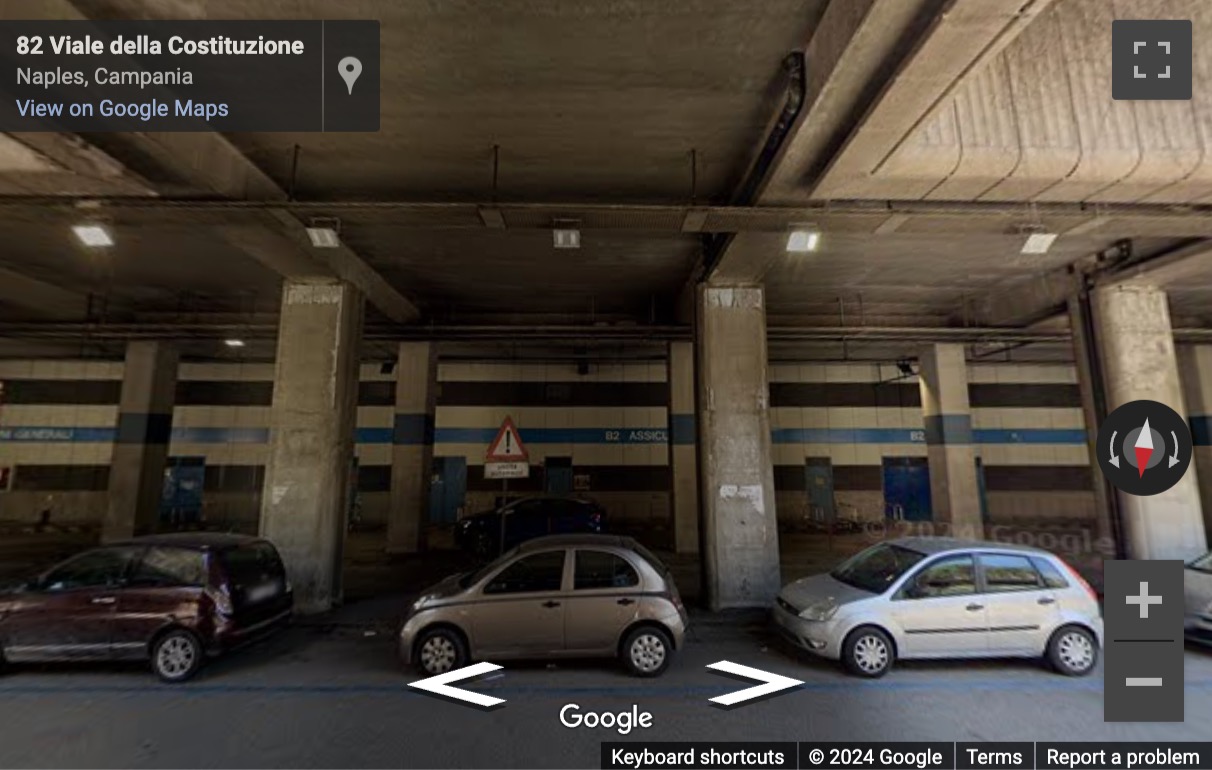 Street View image of Via Giovanni Porzio, 4, Isola B2, Naples
