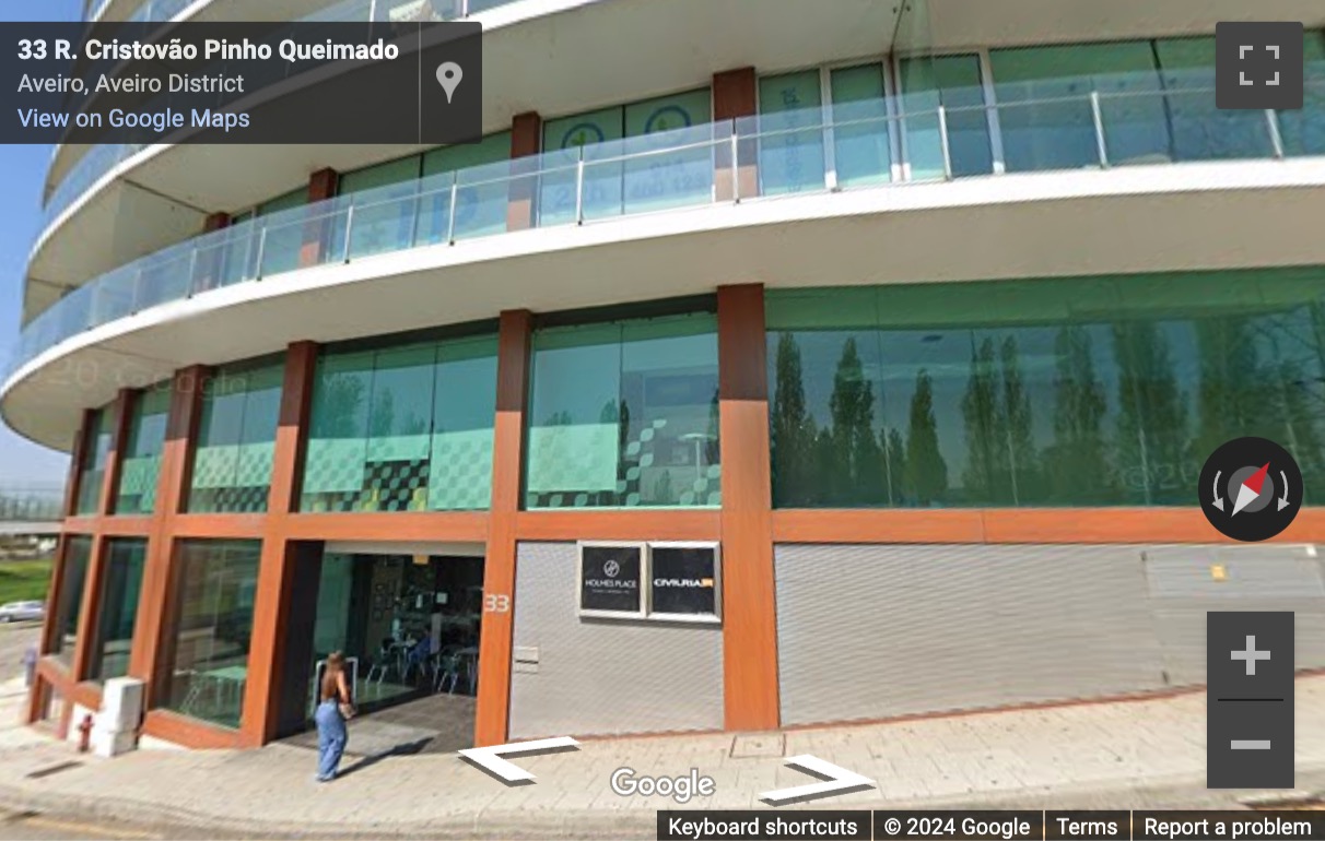 Street View image of Rua Cristovão Pinho Queimado 33, Loja C, Aveiro