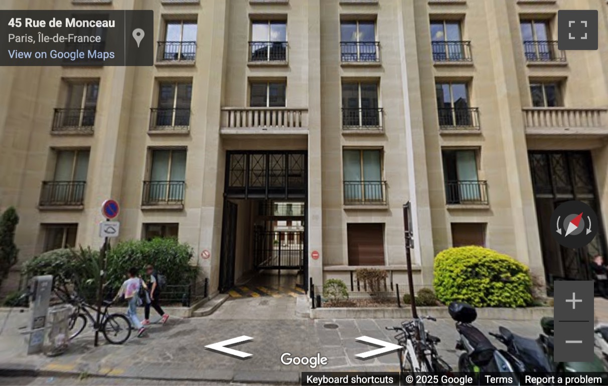 Street View image of 45, Rue de Monceau, Paris