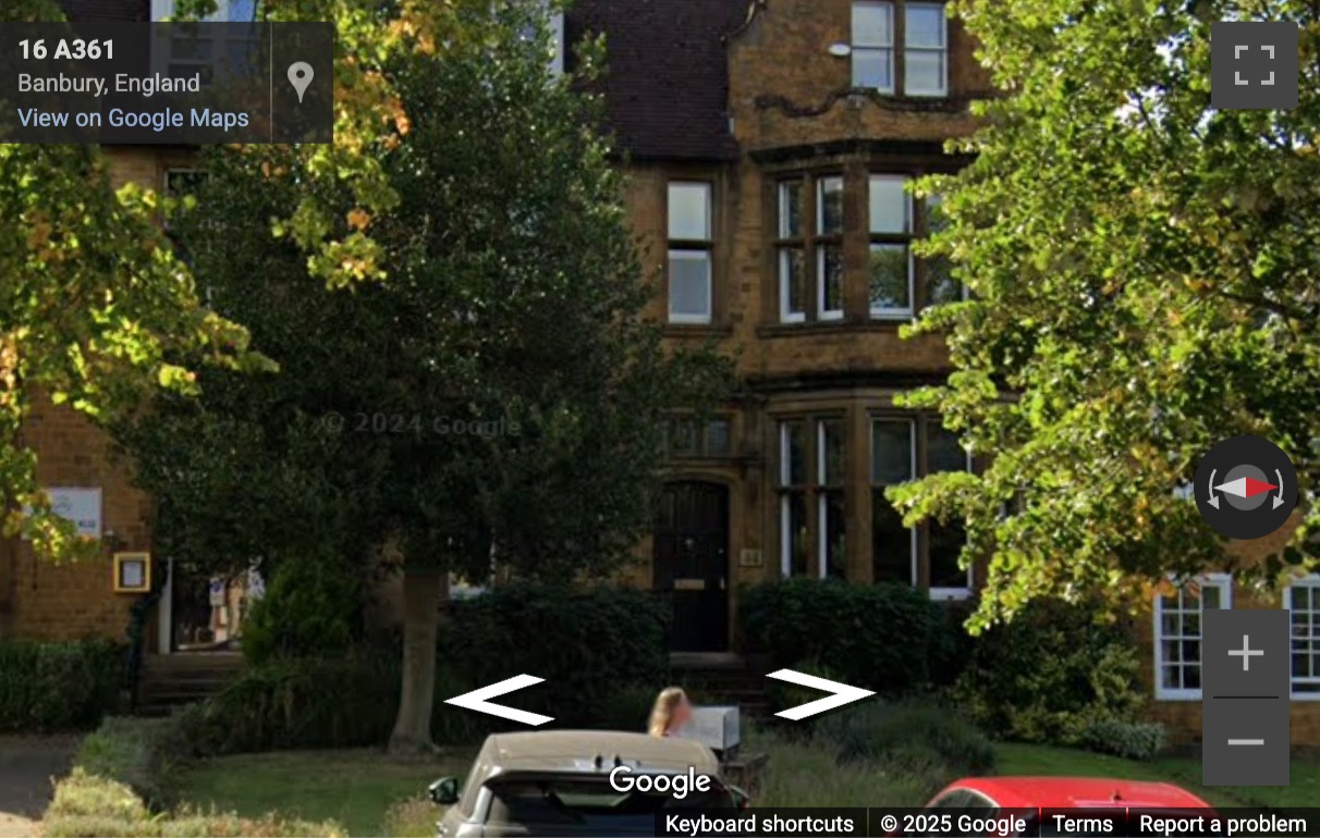Street View image of 44, South Bar Street, Banbury, Oxfordshire