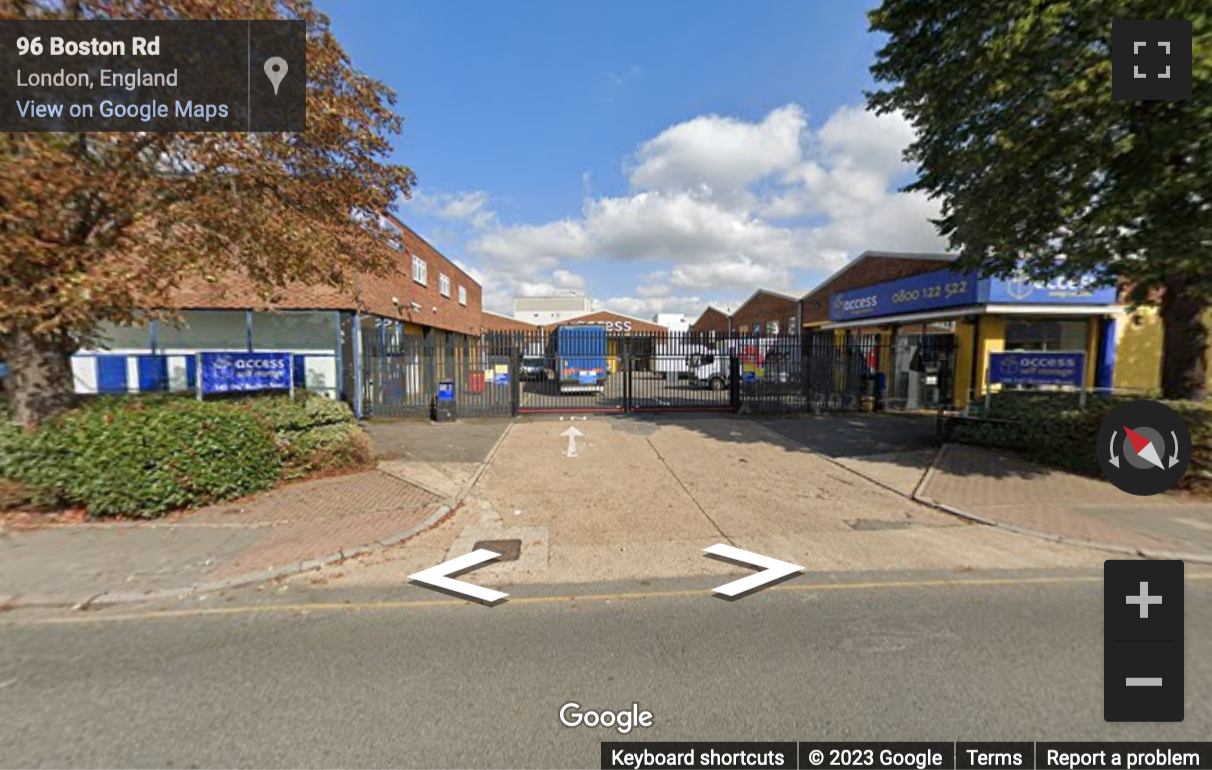 Street View image of 145-147 Boston Road, Hanwell, Ealing, Central London, W7, UK
