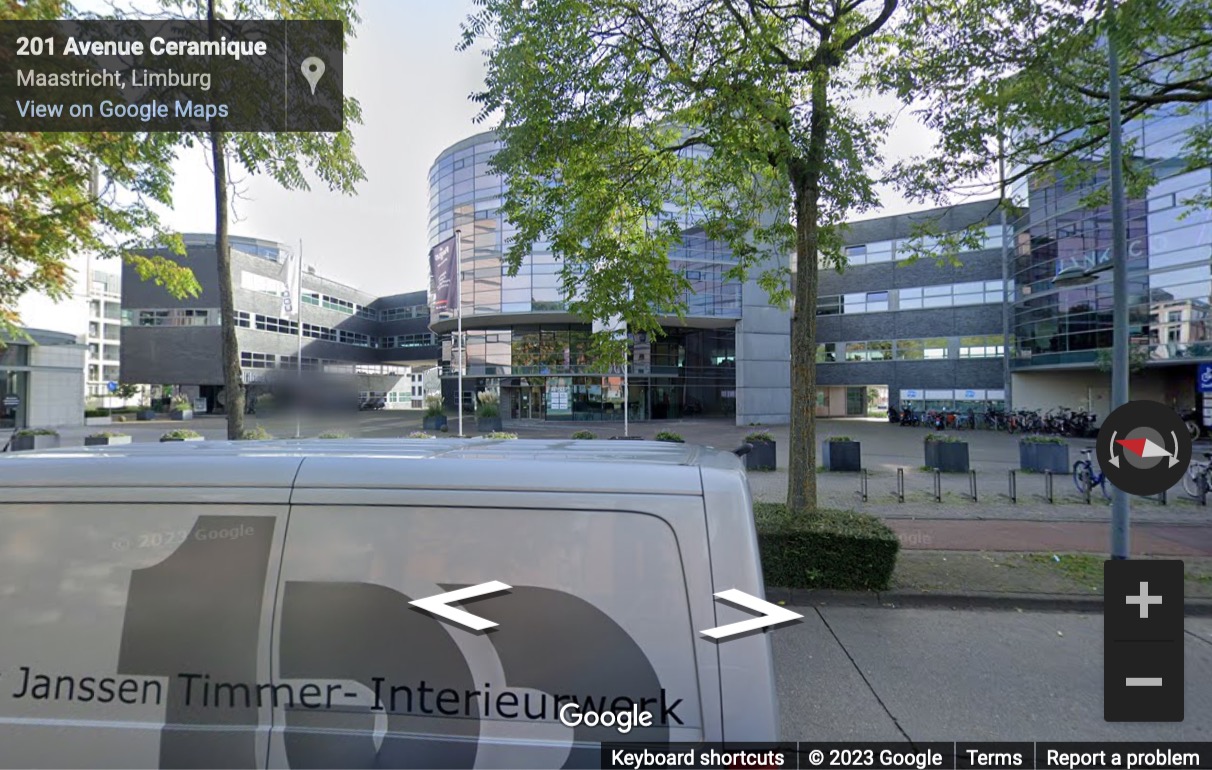Street View image of Avenue Ceramique 221, Maastricht, Netherlands