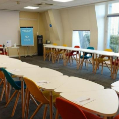 Paris office space. Click for details.